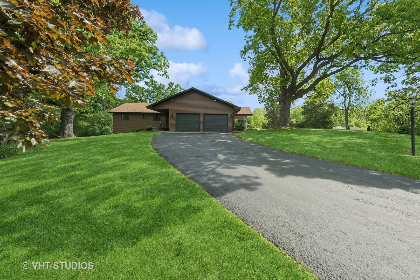 Richmond, IL 60071,10033 W Hillshire DR