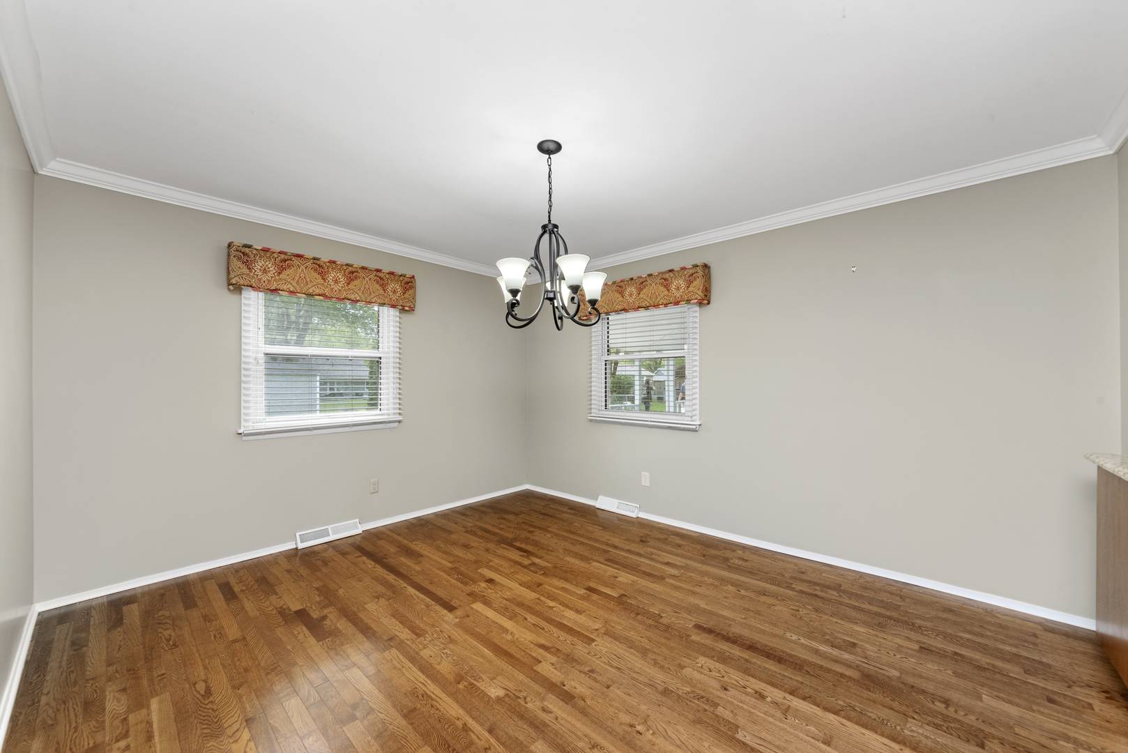 Montgomery, IL 60538,30 Pickford RD