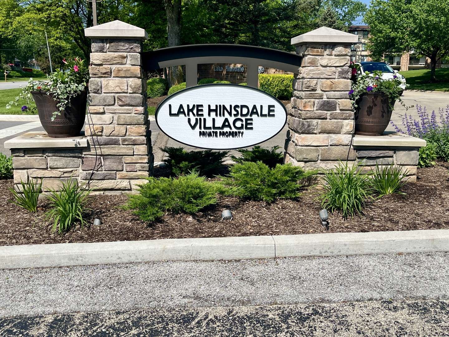 Willowbrook, IL 60527,32 Portwine RD