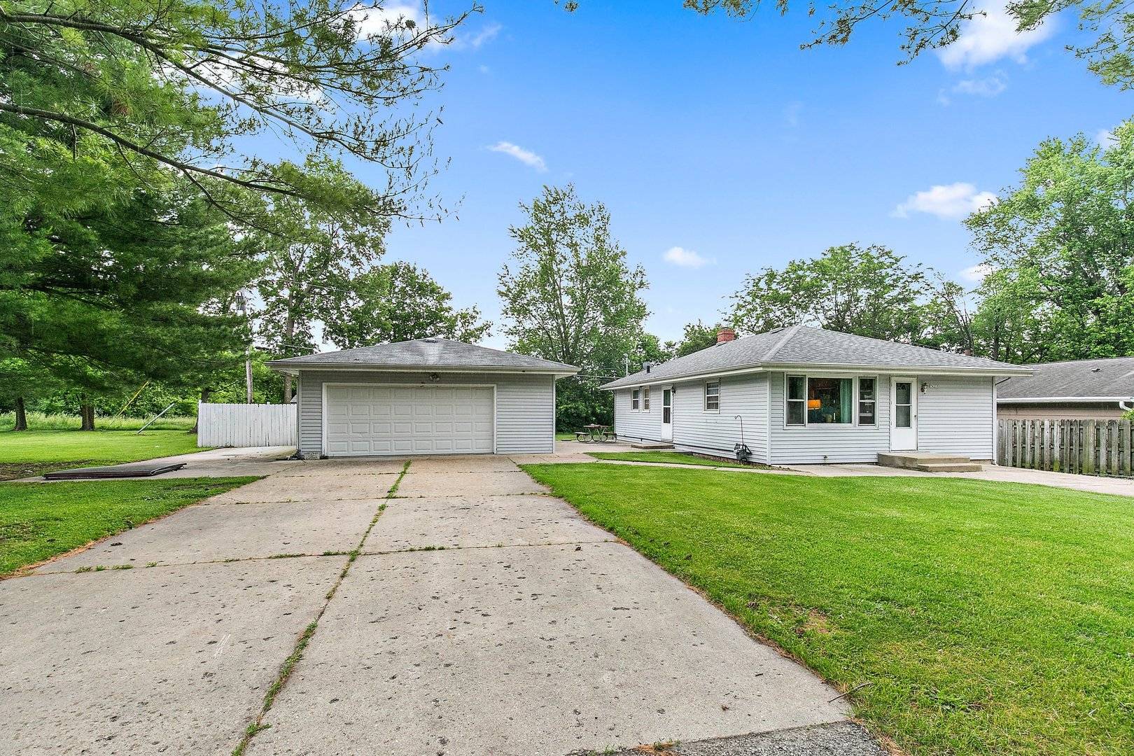 South Elgin, IL 60177,7N255 SCOTT AVE