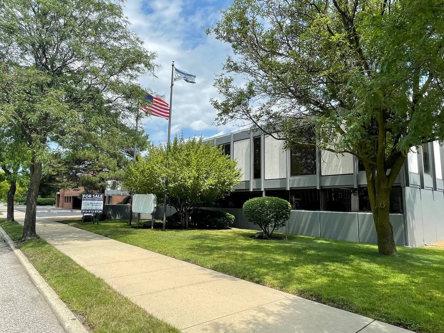 Lincolnwood, IL 60712,7373 N Lincoln AVE