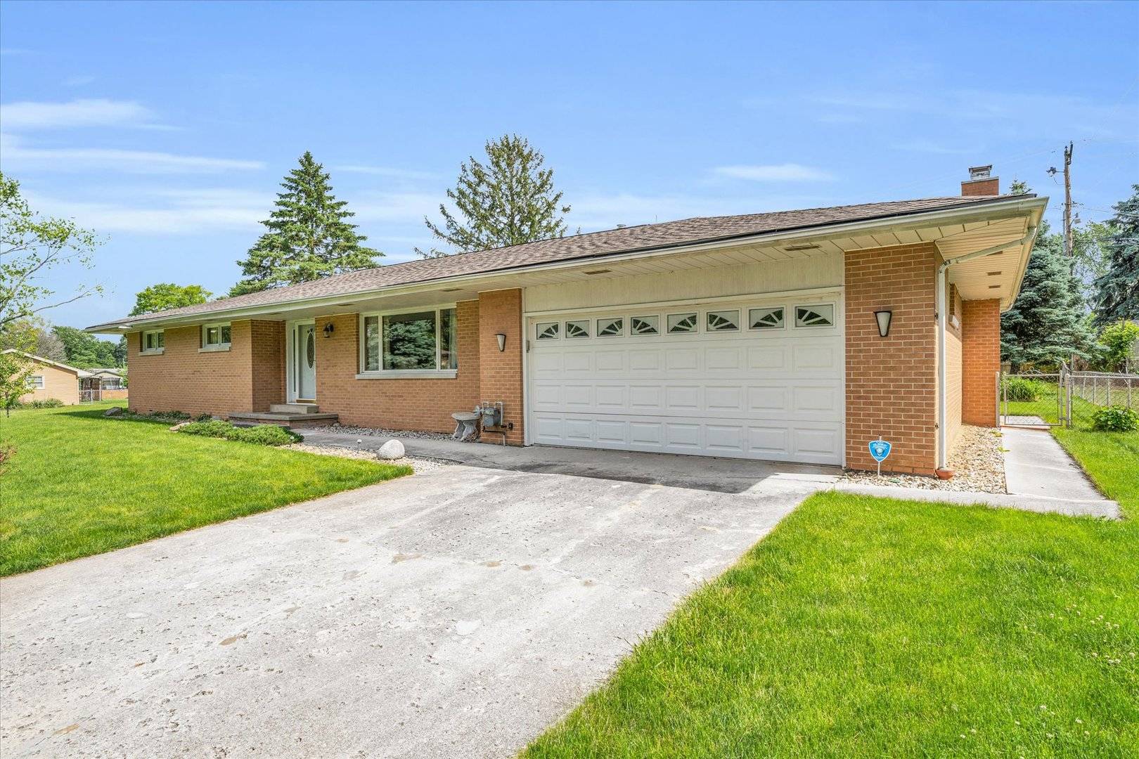 Urbana, IL 61801,2303 SLAYBACK ST