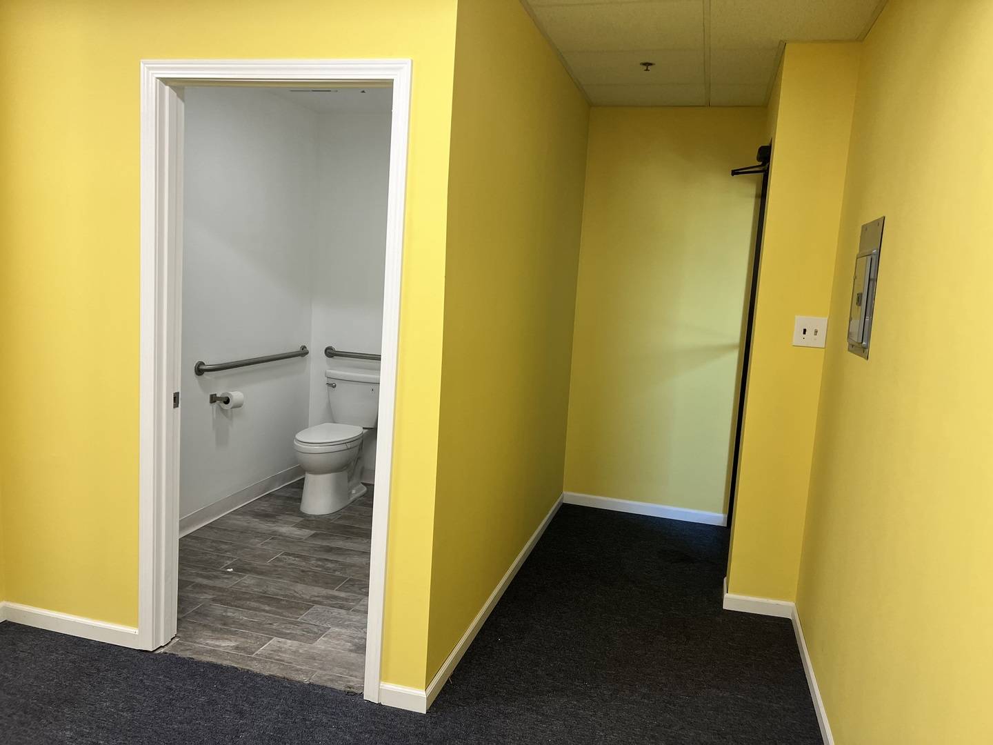 Lansing, IL 60438,3224 Ridge RD #202