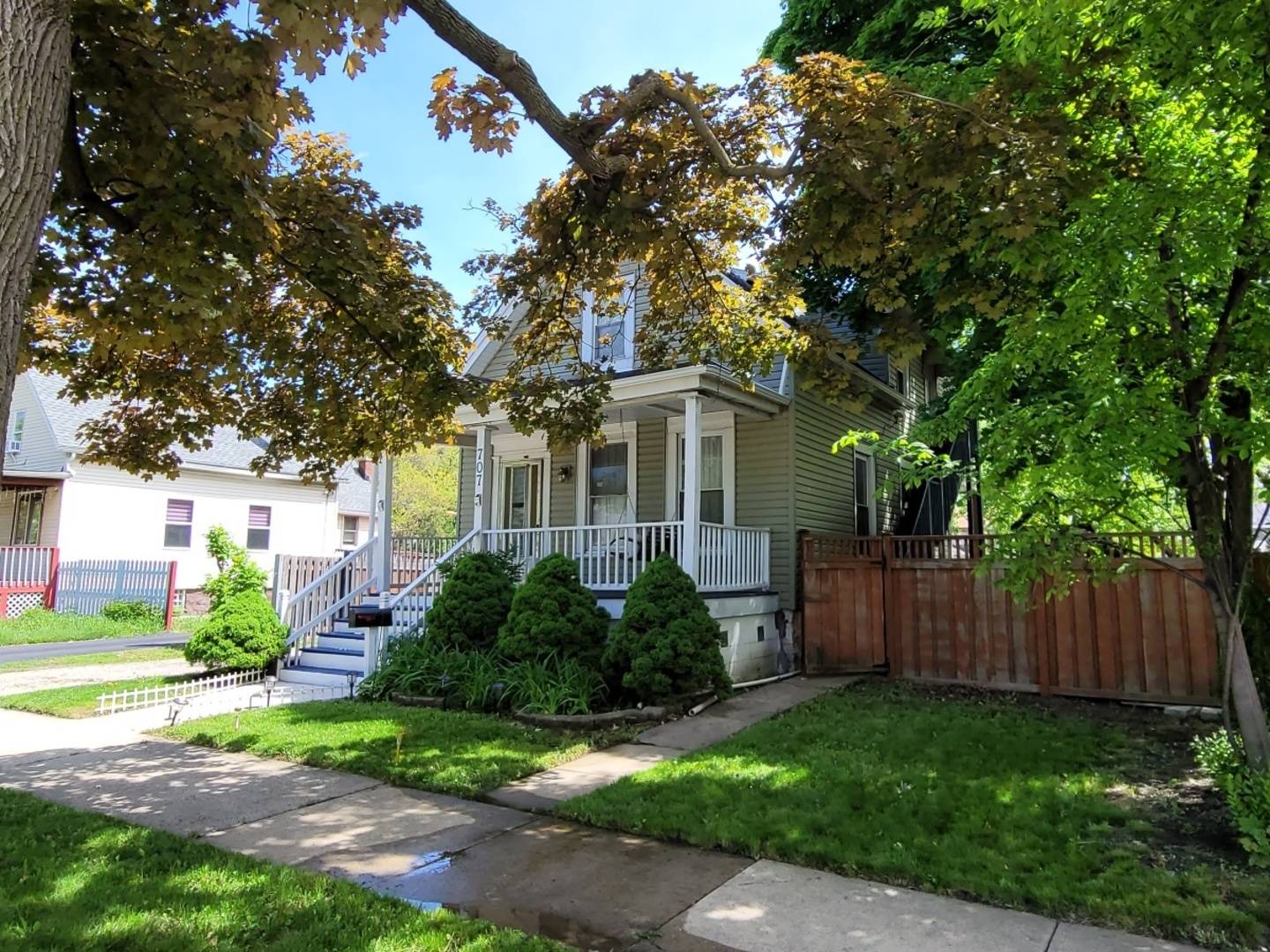 Maywood, IL 60153,707 N 6th AVE