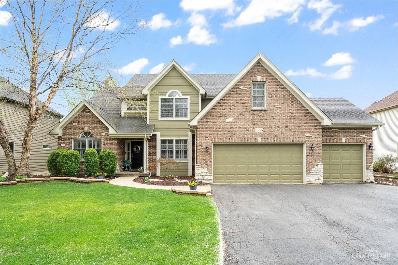 Naperville, IL 60564,5715 Rosinweed LN