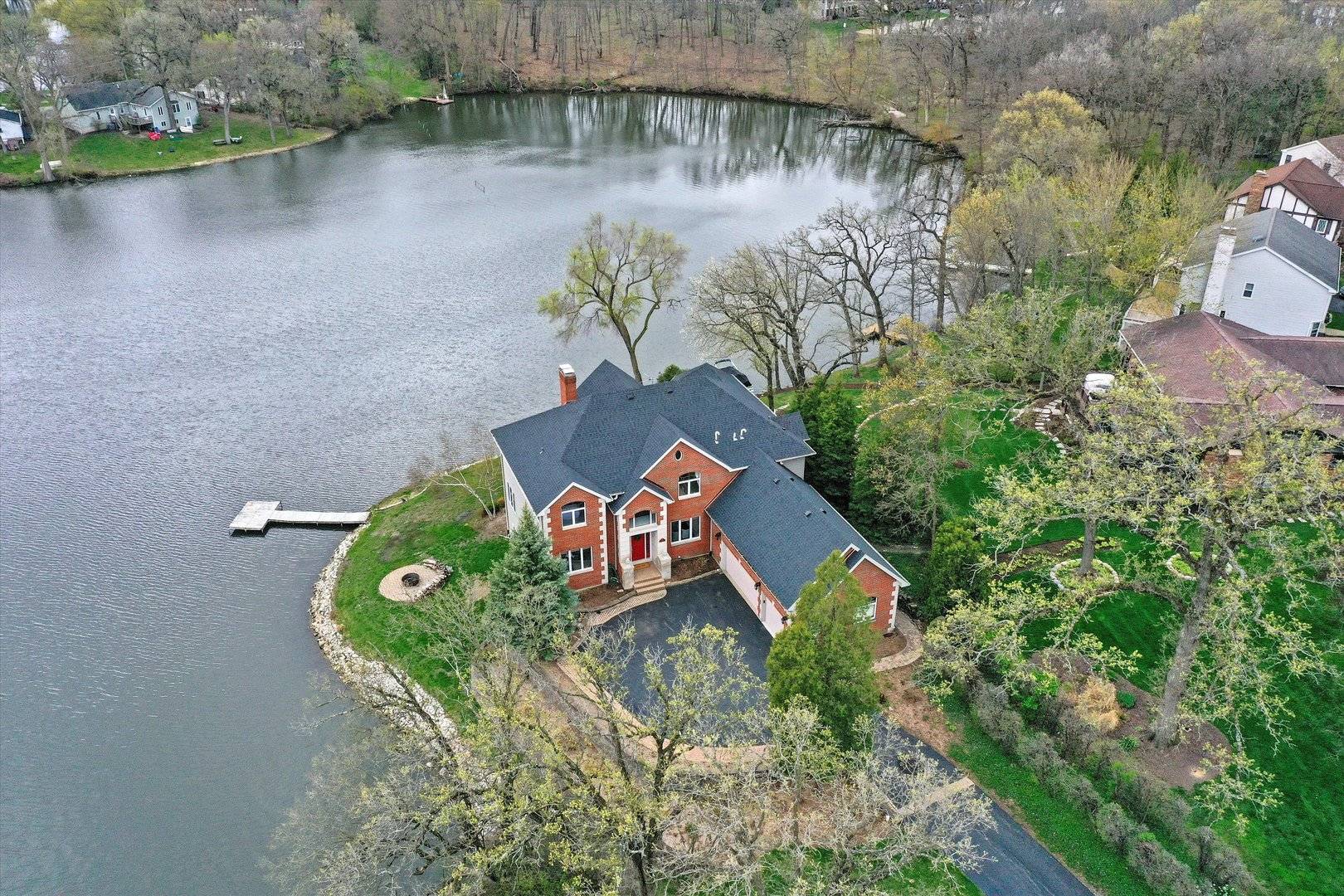 Lake Zurich, IL 60047,23813 N Lakewood LN