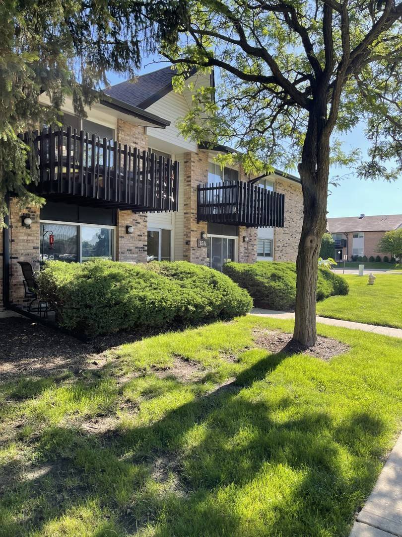 Willowbrook, IL 60527,15A KINGERY QUARTER ST #103