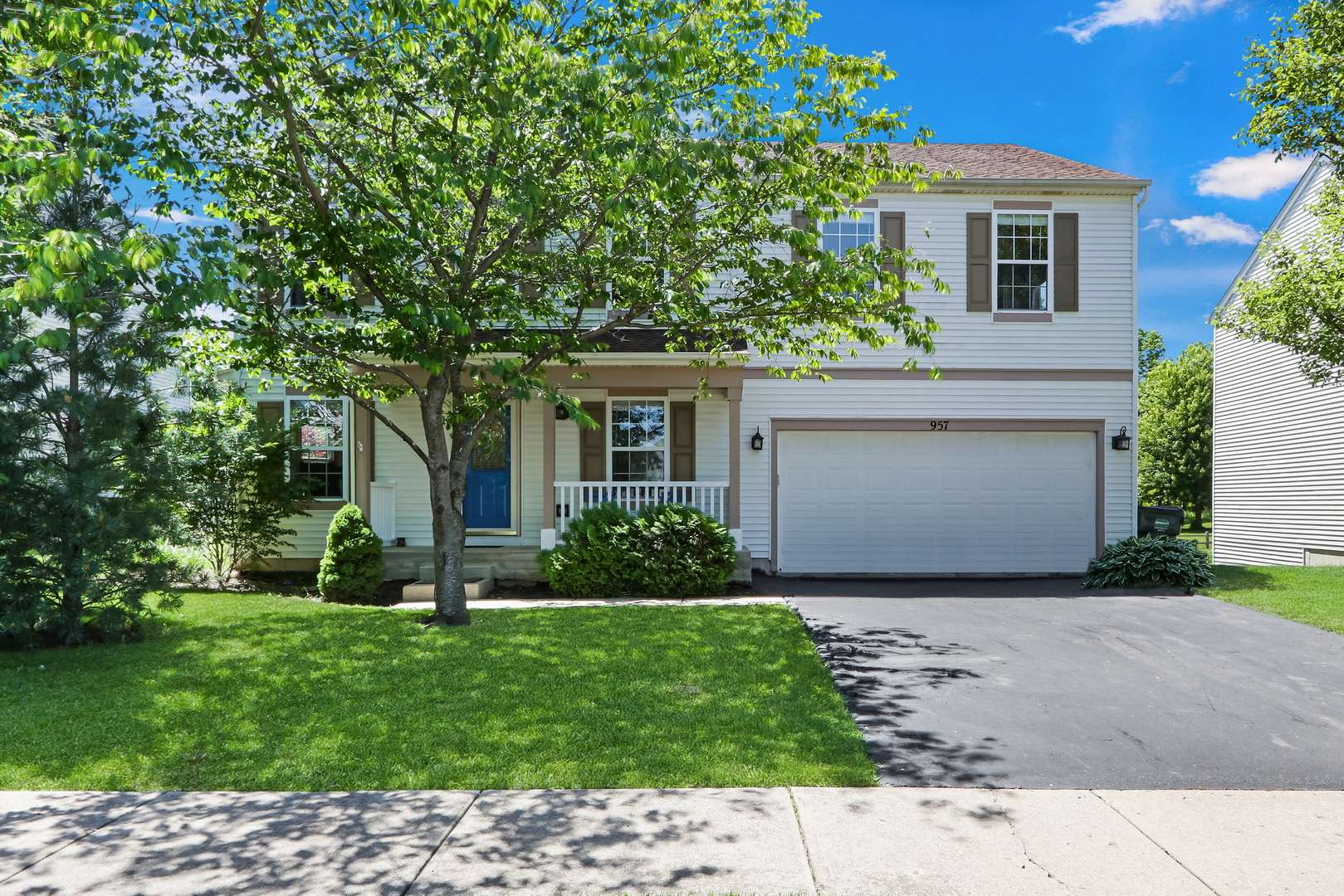 Round Lake Heights, IL 60073,957 Sioux DR