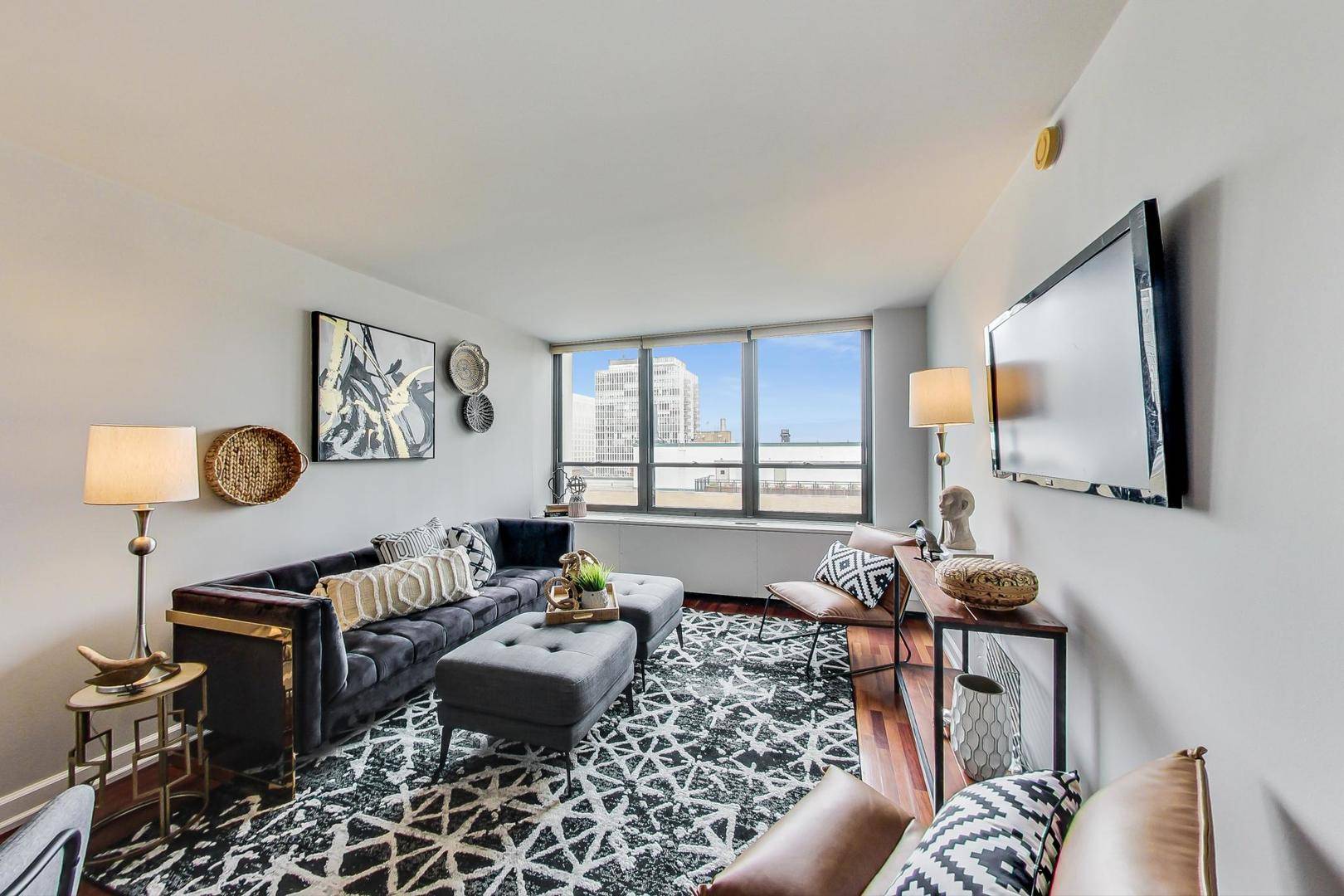 Chicago, IL 60611,222 E Pearson ST #2603