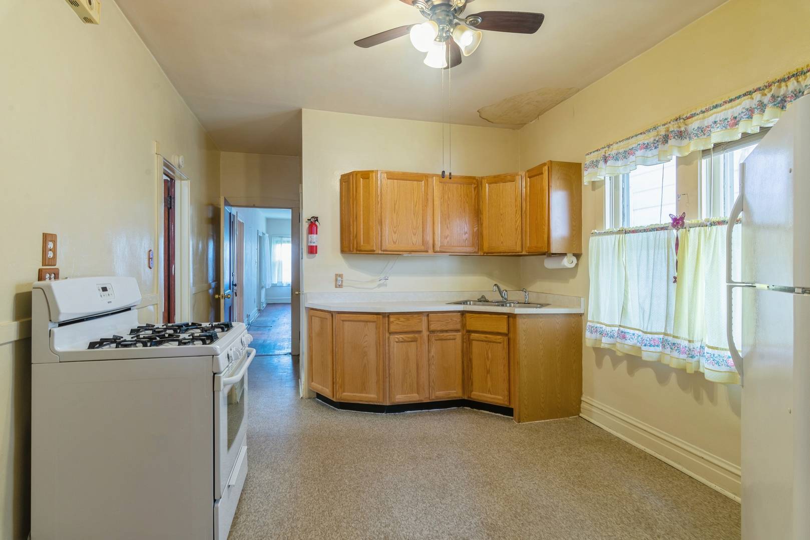 Chicago, IL 60630,5729 W Giddings ST