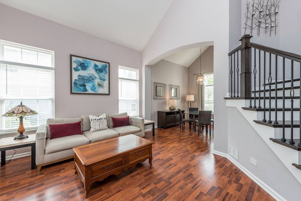 Round Lake, IL 60073,950 School CT