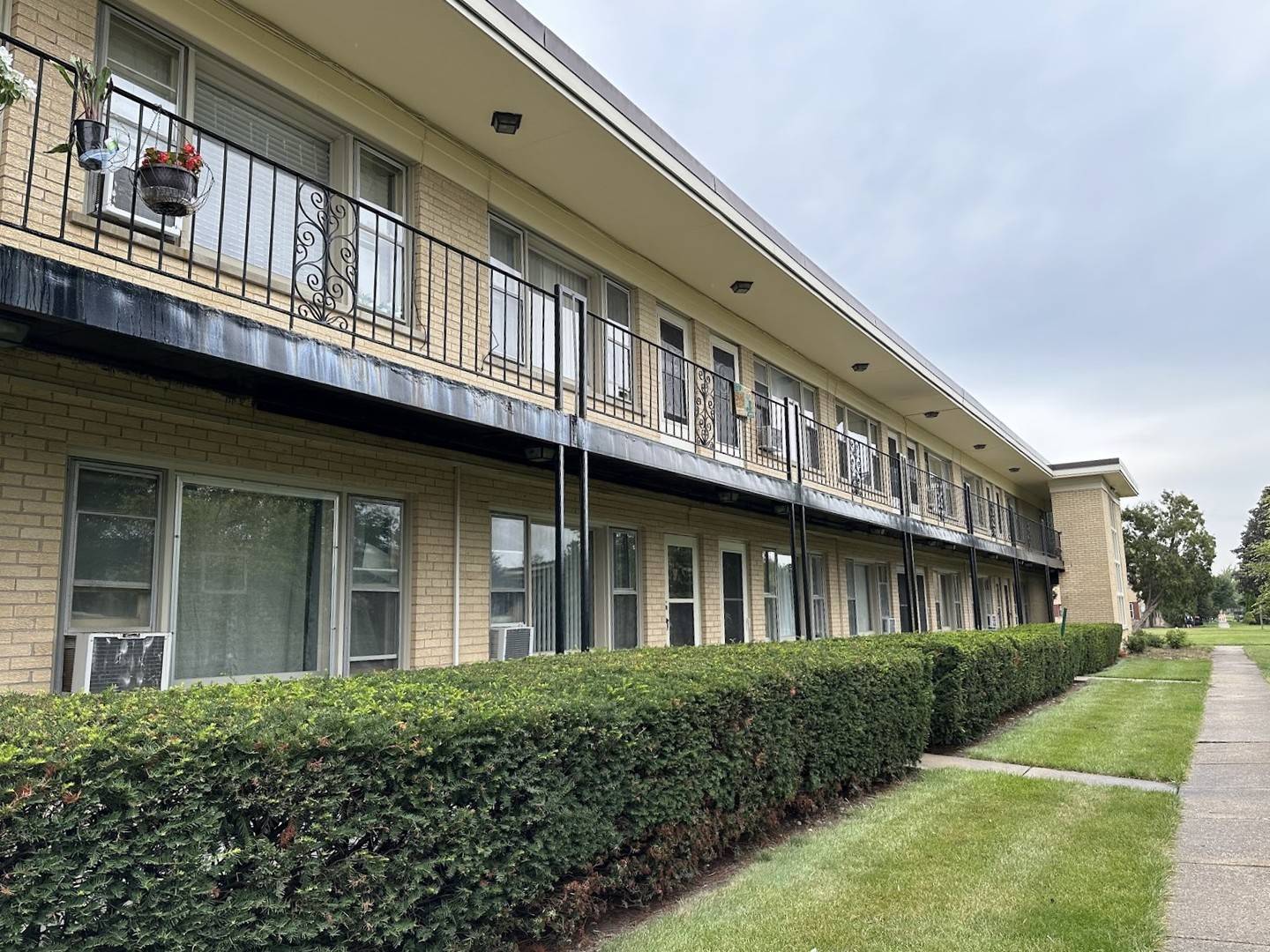 Northlake, IL 60164,20 King Arthur CT #1