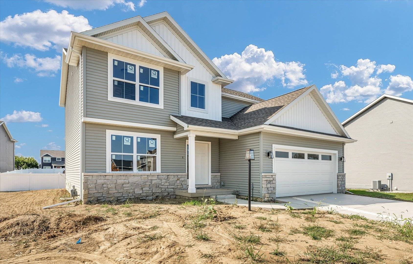 Mahomet, IL 61853,407 Red Bud DR
