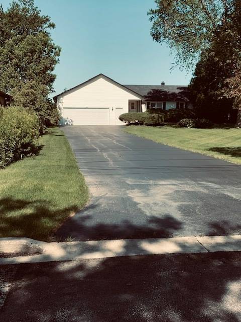 Waukegan, IL 60085,2604 E Bonnie Brook LN