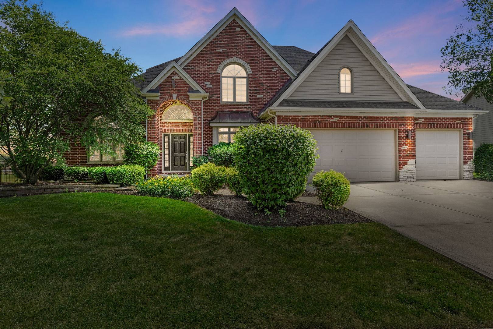 Naperville, IL 60564,5747 Rosinweed LN