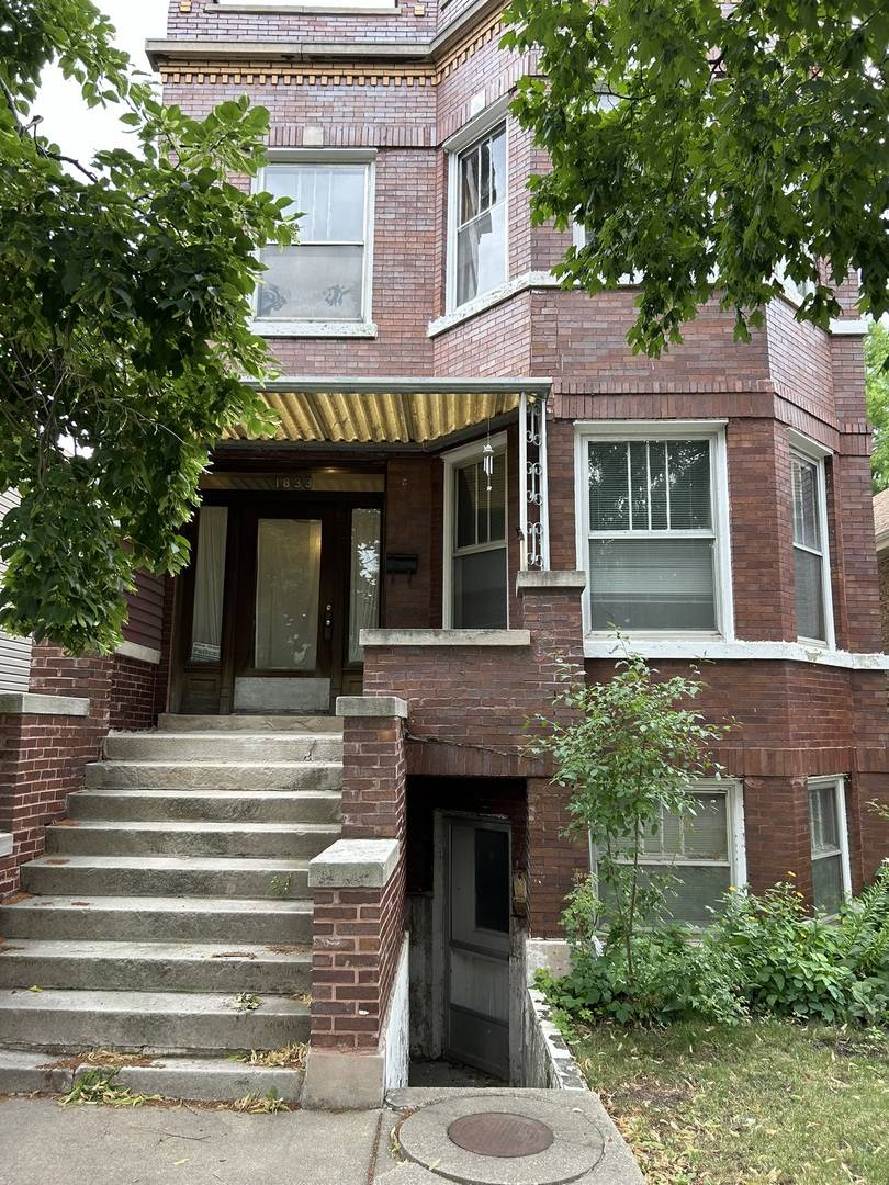 Cicero, IL 60804,1833 S 57th AVE