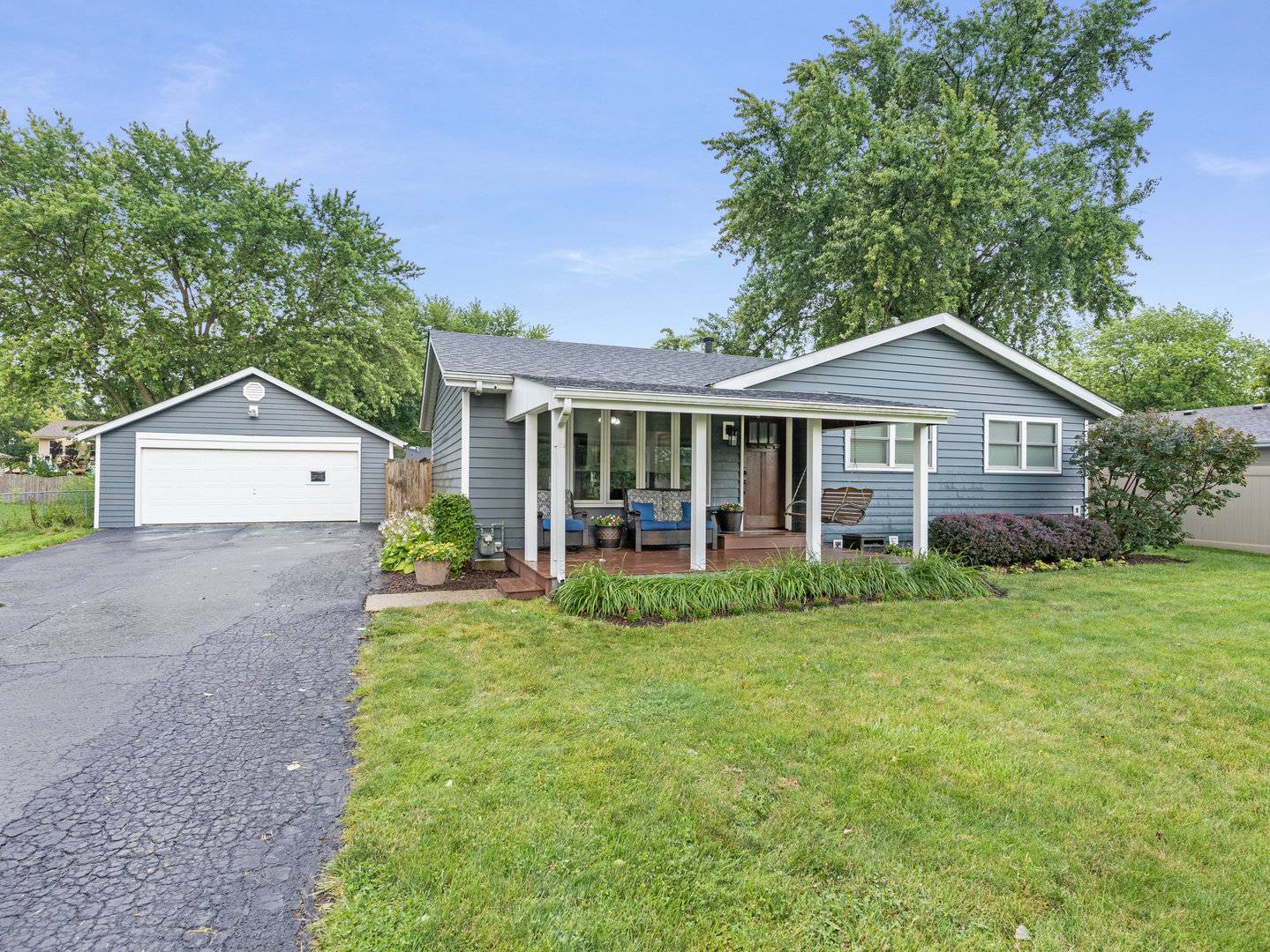 Elwood, IL 60421,502 Beattie ST