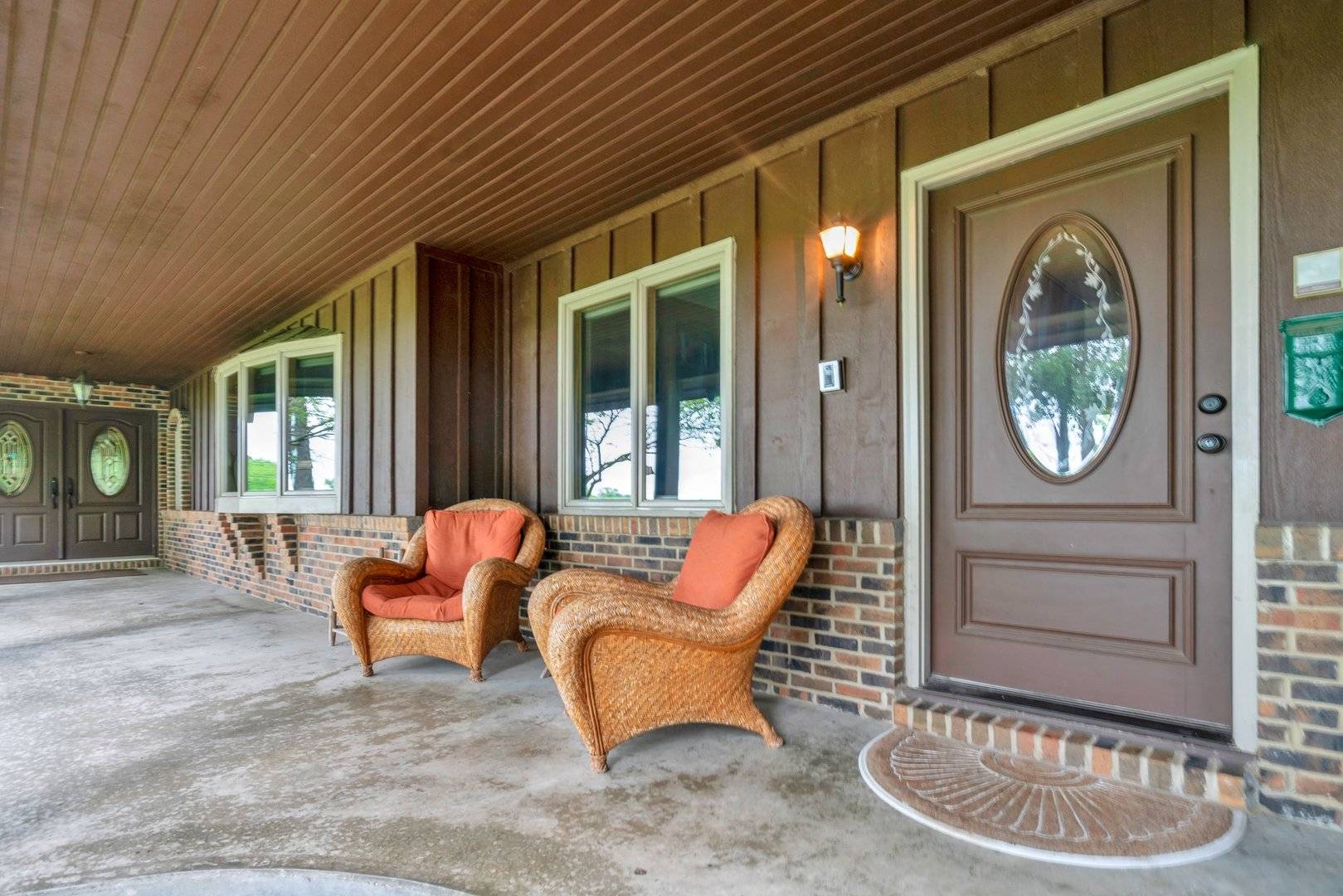 Minooka, IL 60447,3055 US Highway 52