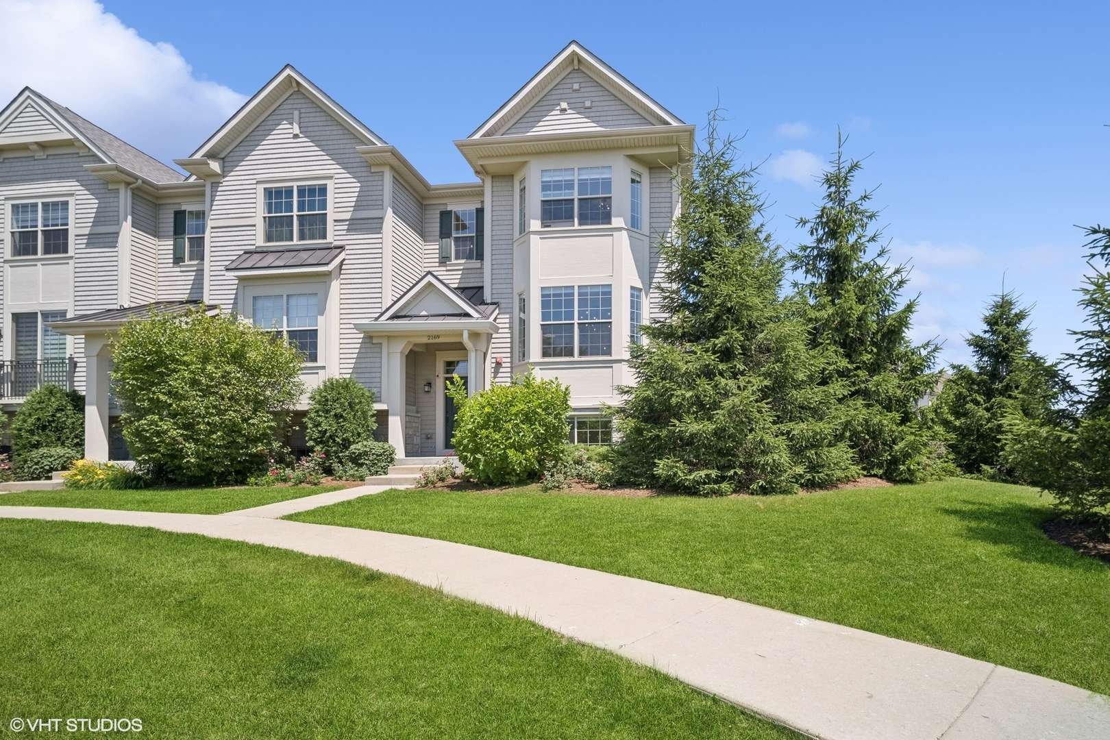 Glenview, IL 60026,2169 Dauntless DR