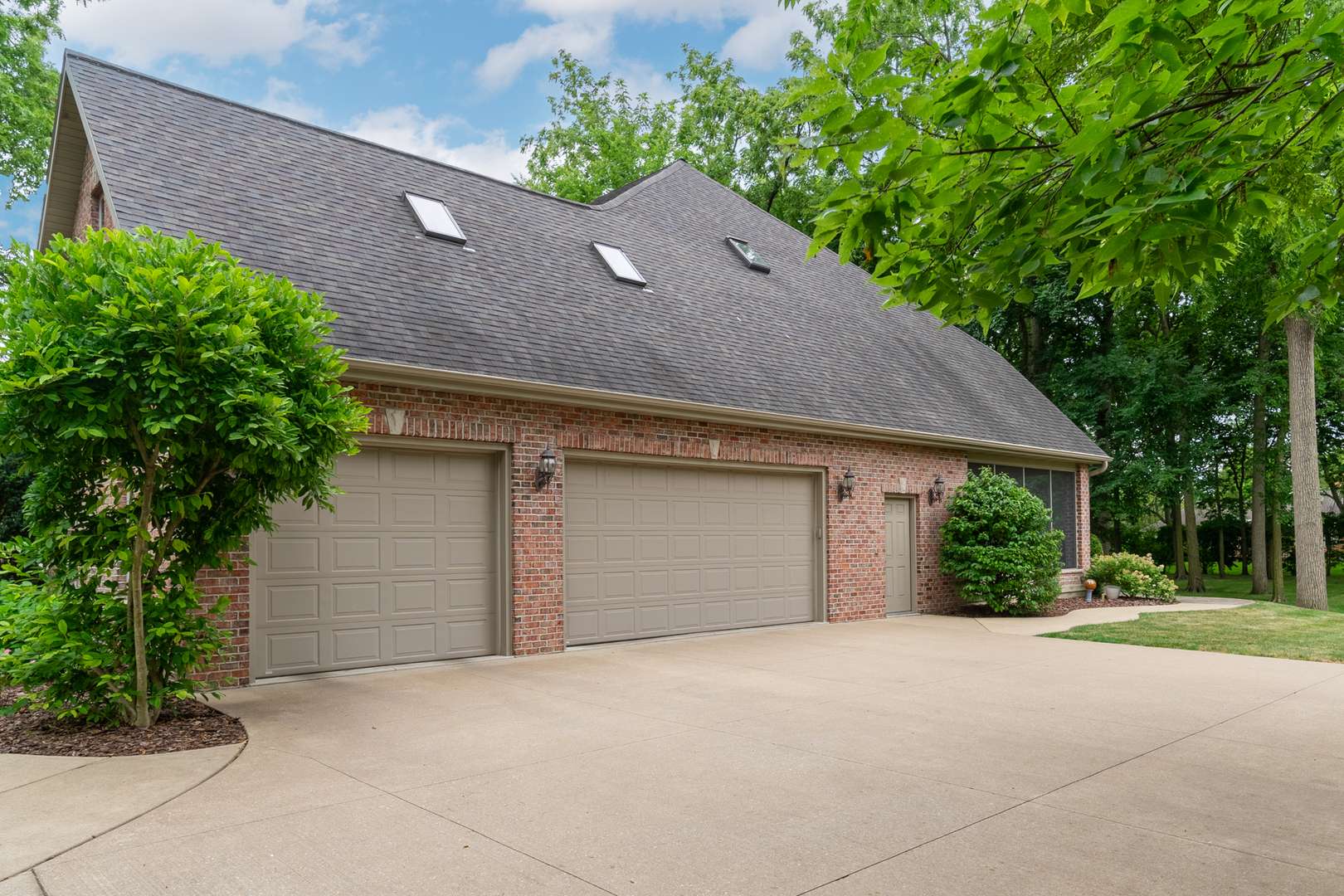 Peru, IL 61354,6 Gunia AVE