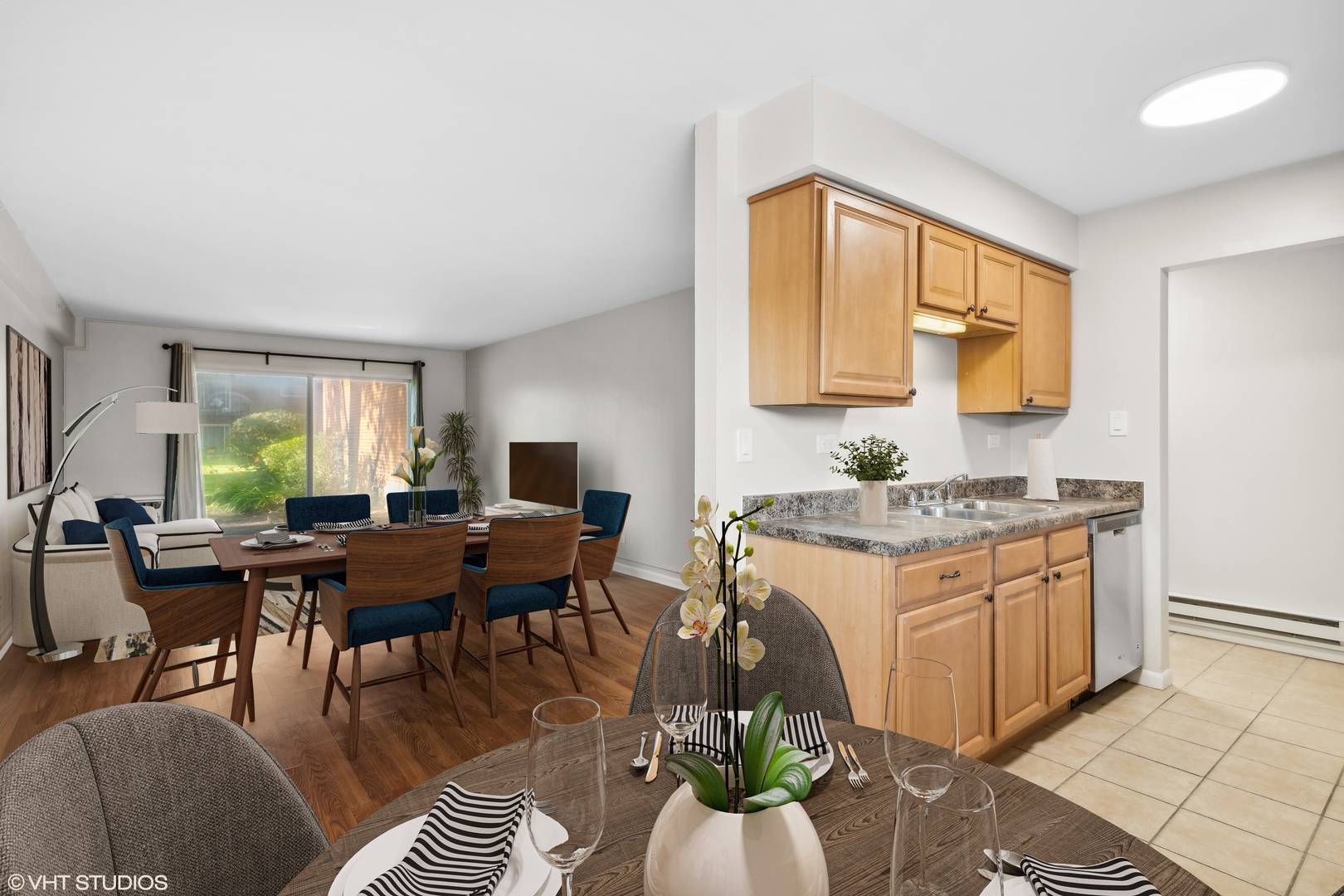 Mount Prospect, IL 60056,1815 Whitechapel DR #1E