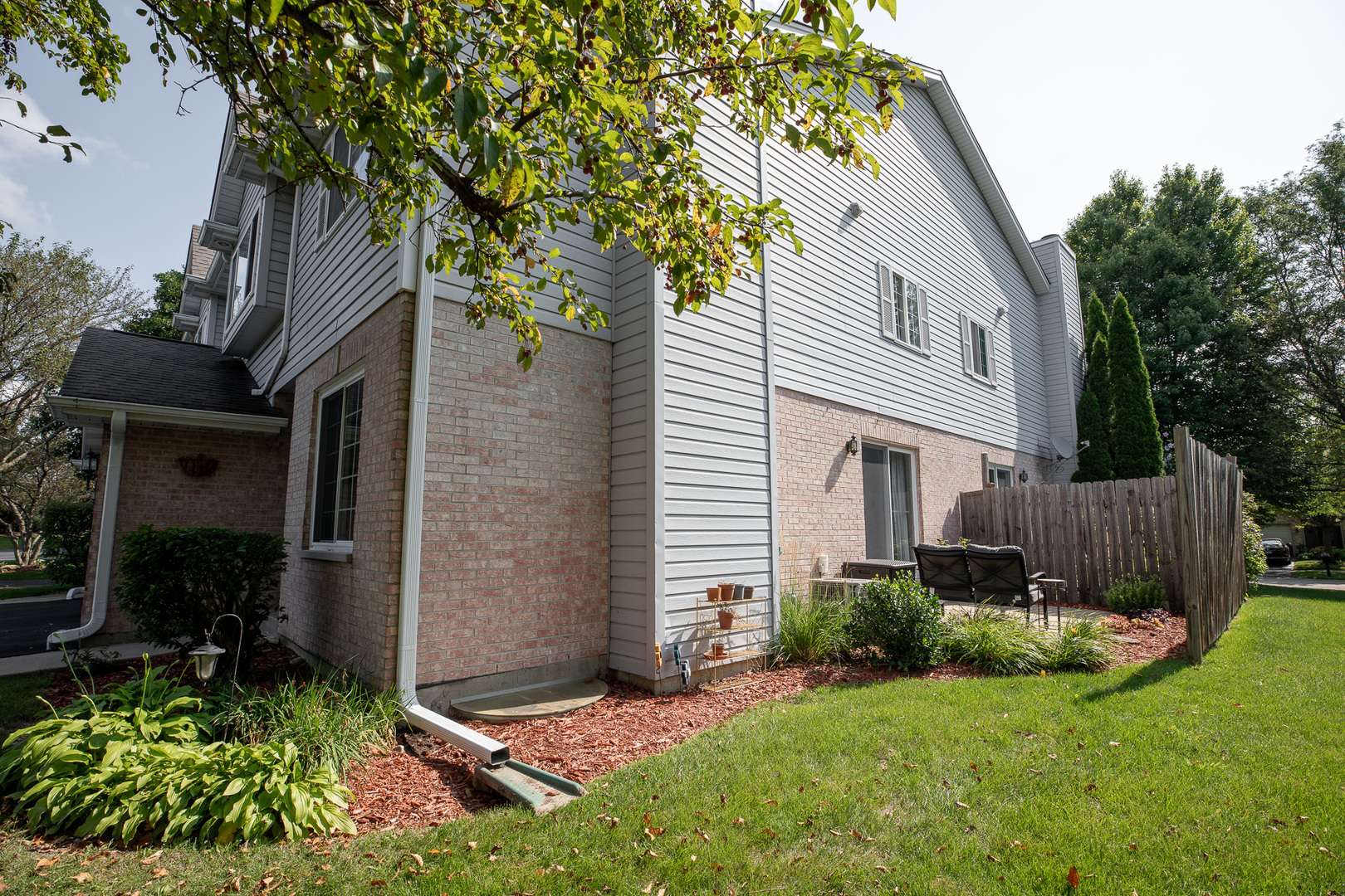 Elburn, IL 60119,836 N 1st ST