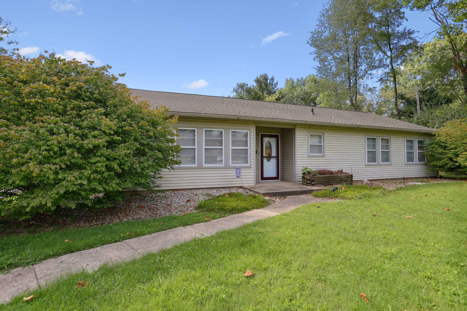 Urbana, IL 61801,1 Illini CIR