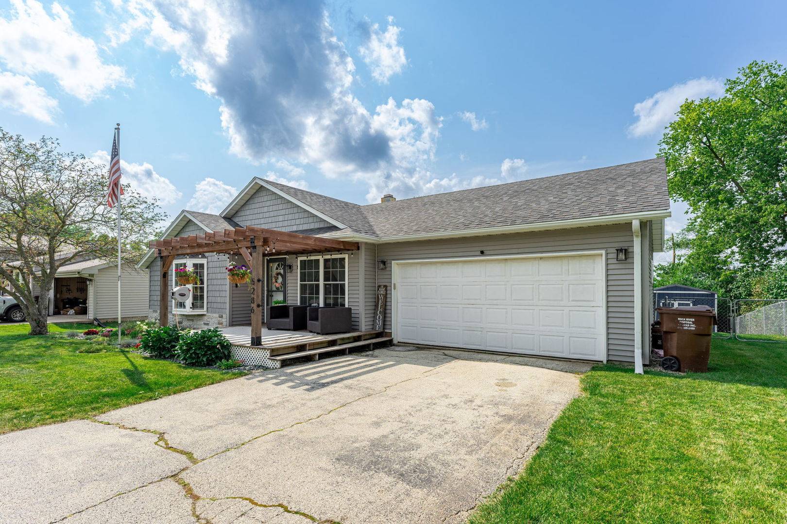 South Beloit, IL 61080,5286 Hutchison DR