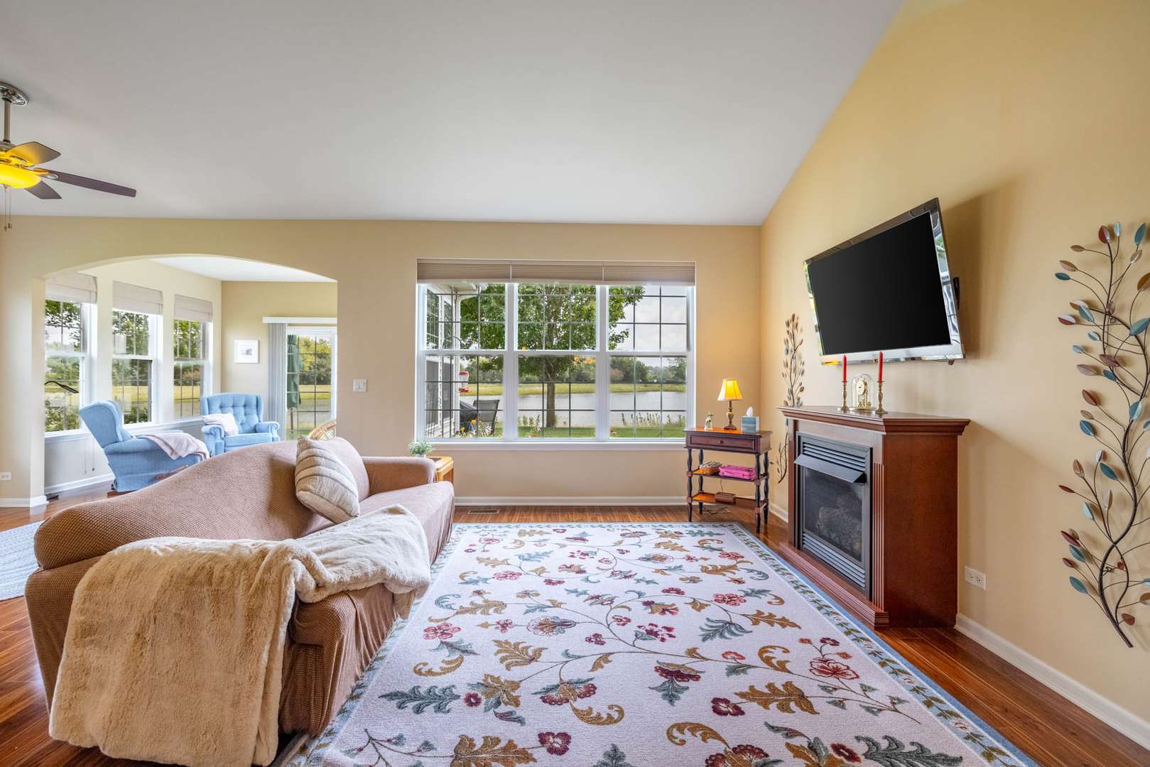 Pingree Grove, IL 60140,1735 Kelley LN