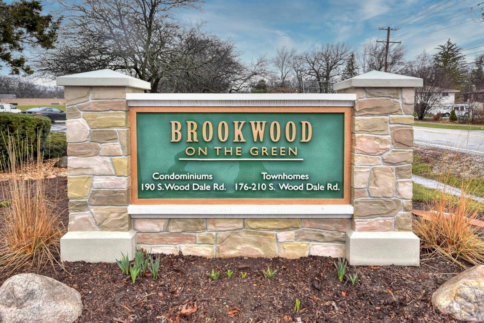 Wood Dale, IL 60191,190 S Wood Dale RD #706