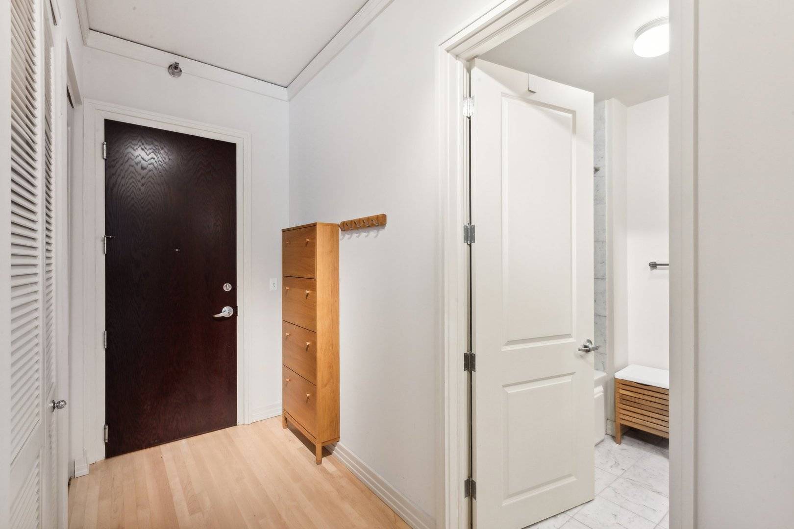 Chicago, IL 60605,170 W Polk ST #1602
