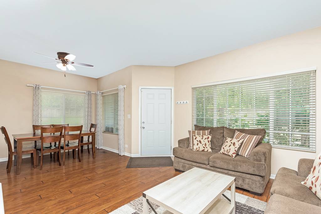 Aurora, IL 60504,121 Braxton LN #121
