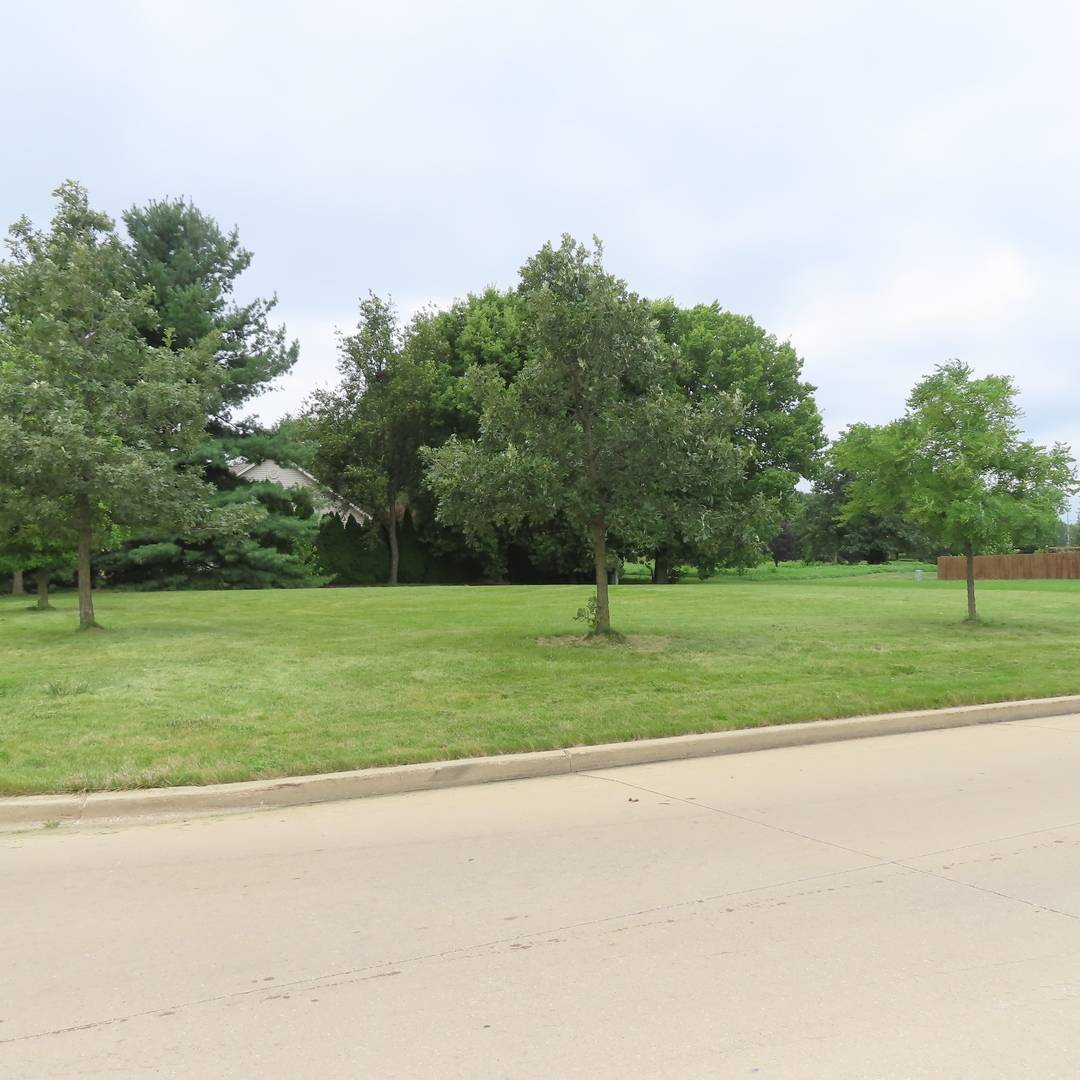 Urbana, IL 61802,1901 S Stone Creek BLVD S