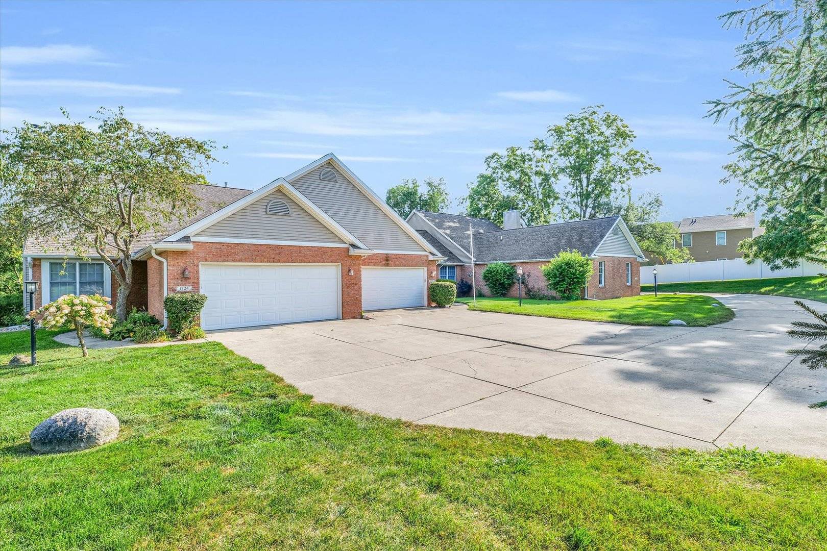 Mahomet, IL 61853,1726 Tin Cup RD