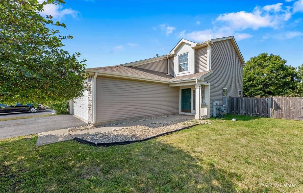 Pingree Grove, IL 60140,1301 Cape Cod LN