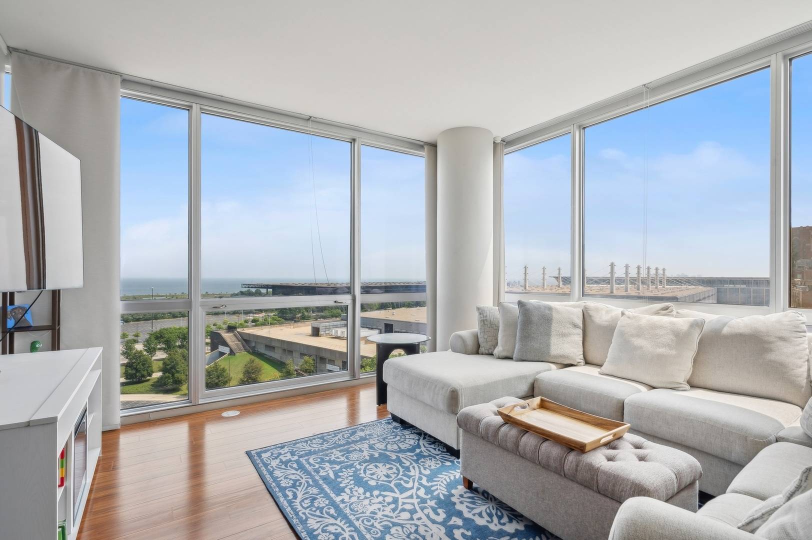 Chicago, IL 60616,1901 S Calumet AVE #1301