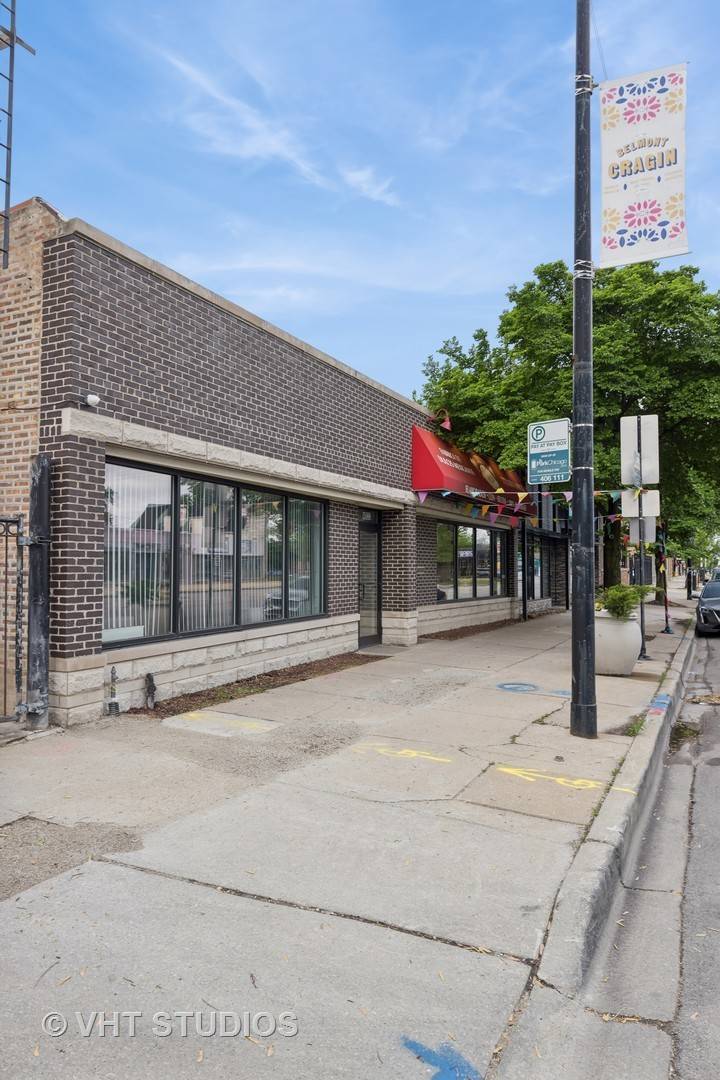 Chicago, IL 60639,4933-4935 W Fullerton AVE