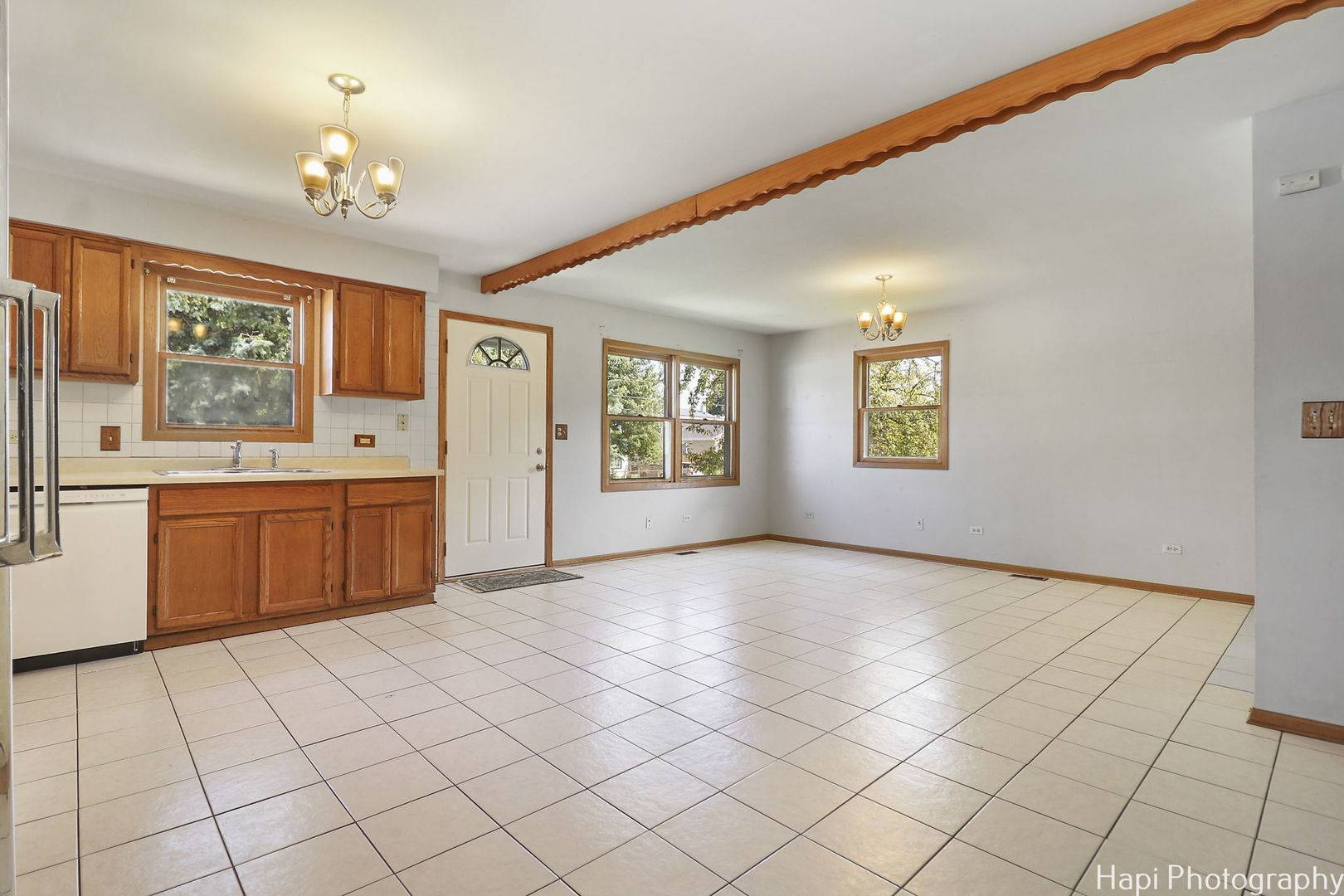 Round Lake Beach, IL 60073,1208 Lotus DR