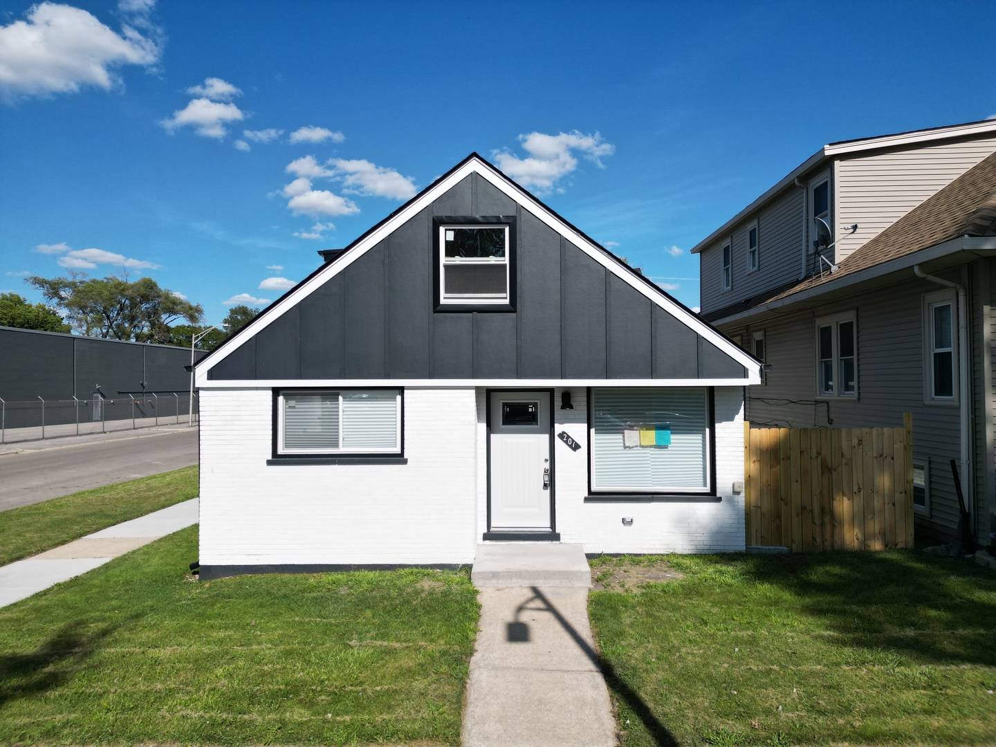 Bellwood, IL 60104,201 24th AVE