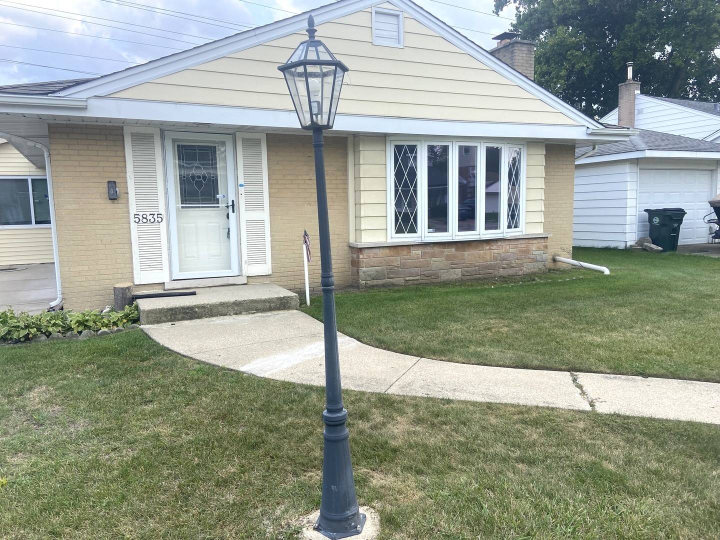 Morton Grove, IL 60053,5835 W EMERSON ST