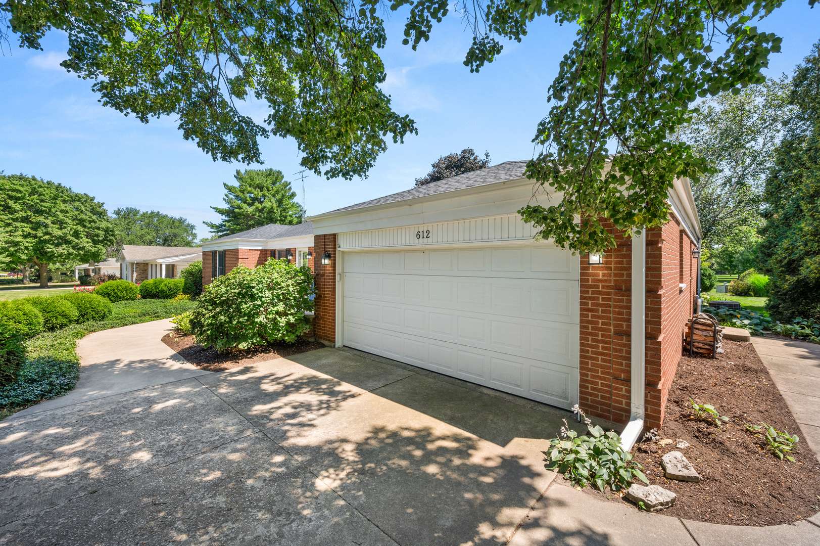 Sycamore, IL 60178,612 Parkside DR