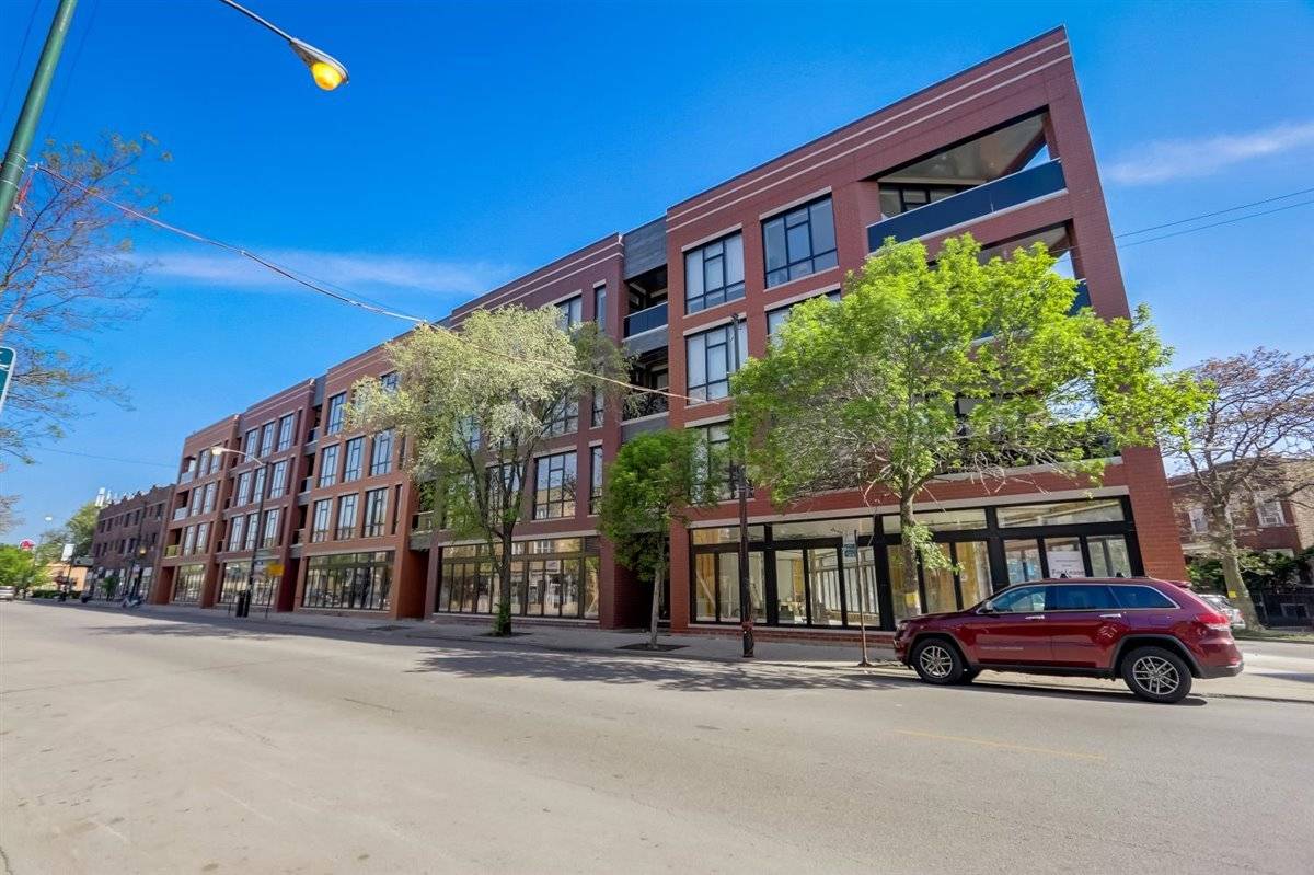 Chicago, IL 60647,3105 N Milwaukee AVE