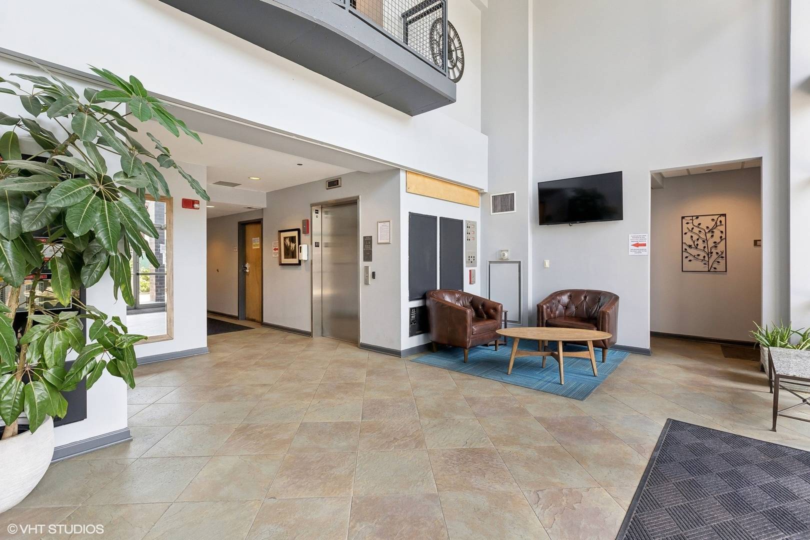 Chicago, IL 60640,1122 W Catalpa AVE #1011