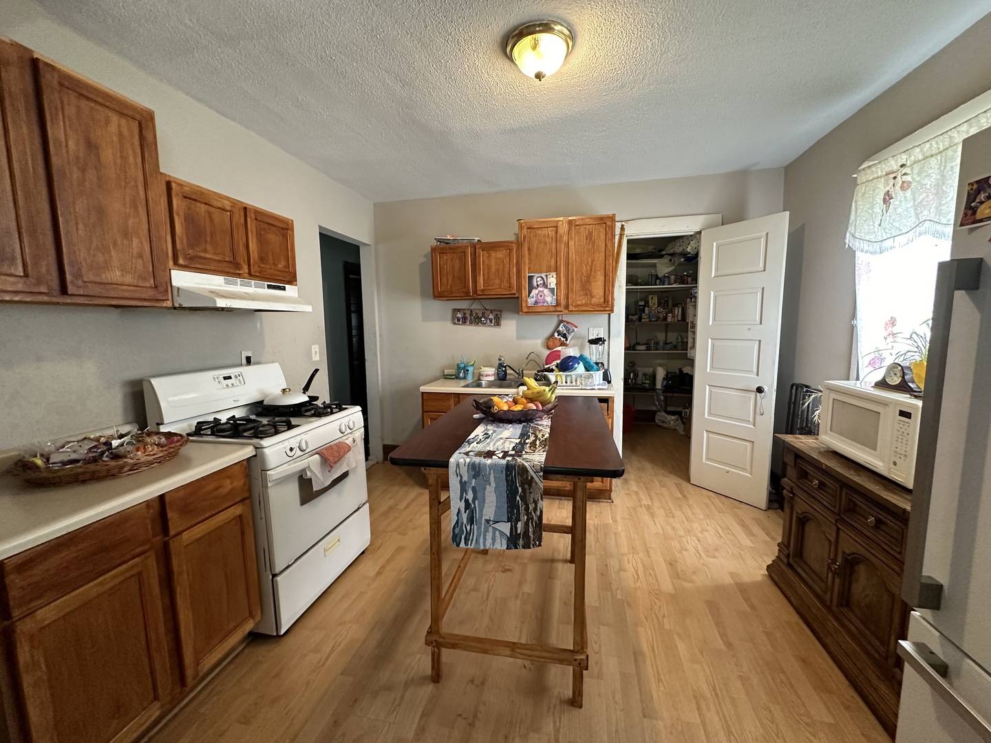 Rockford, IL 61104,2212 11th ST