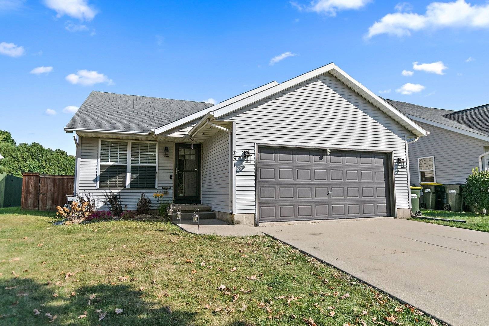 Genoa, IL 60135,731 REDWOOD CT