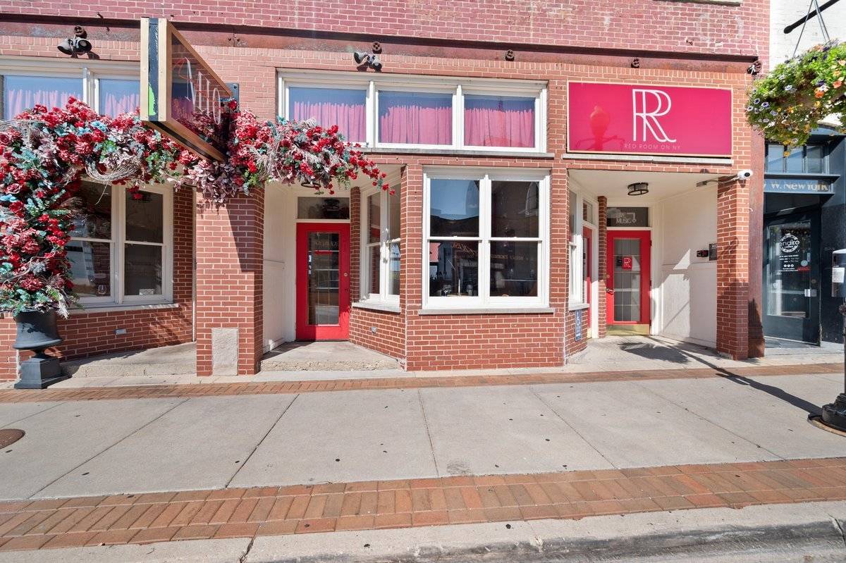 Aurora, IL 60506,31 W New York ST