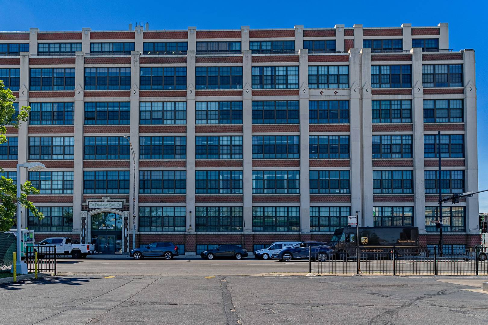 Chicago, IL 60618,3963 W BELMONT AVE #329