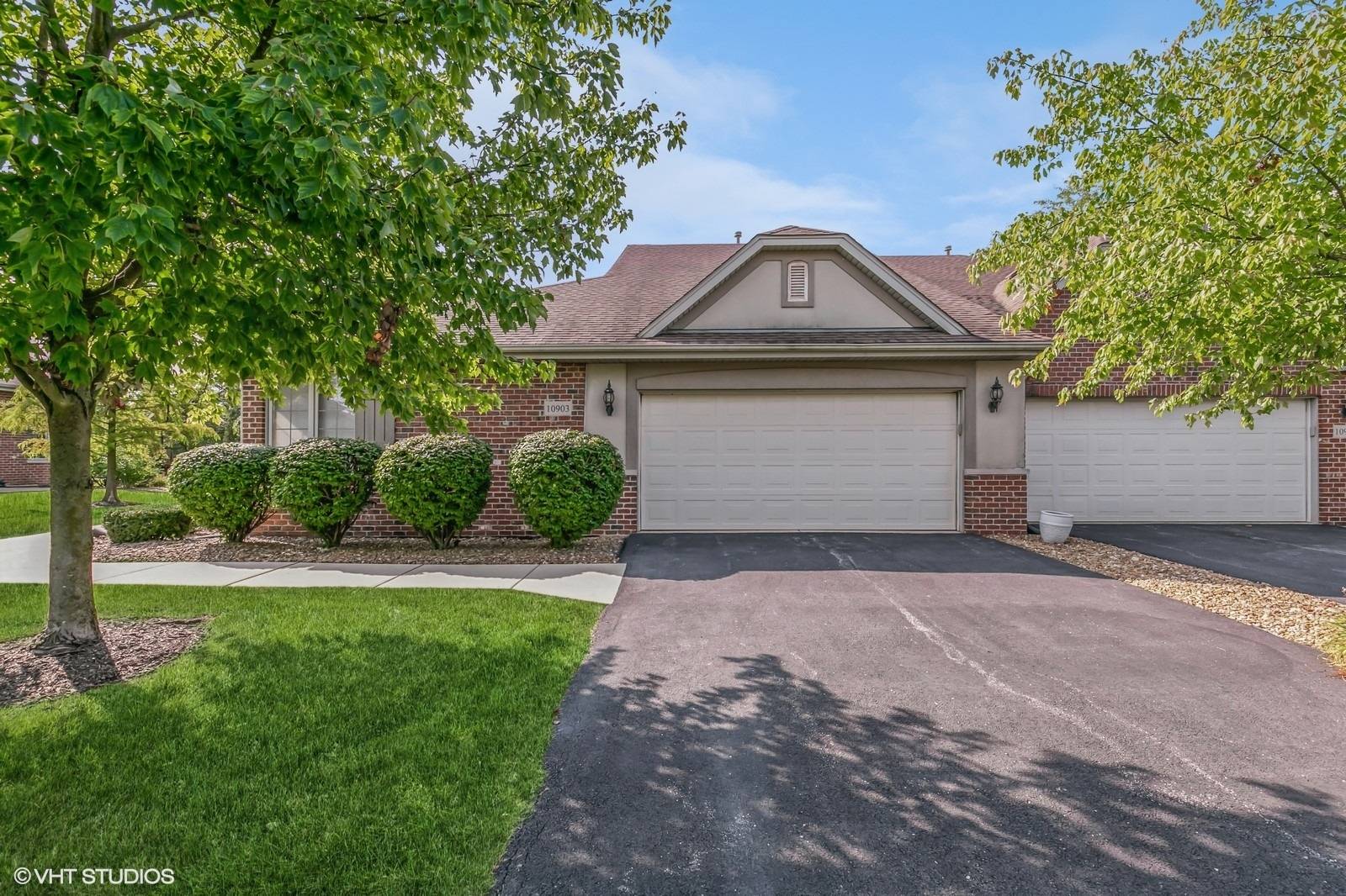 Frankfort, IL 60423,10903 Settlers Pond CT