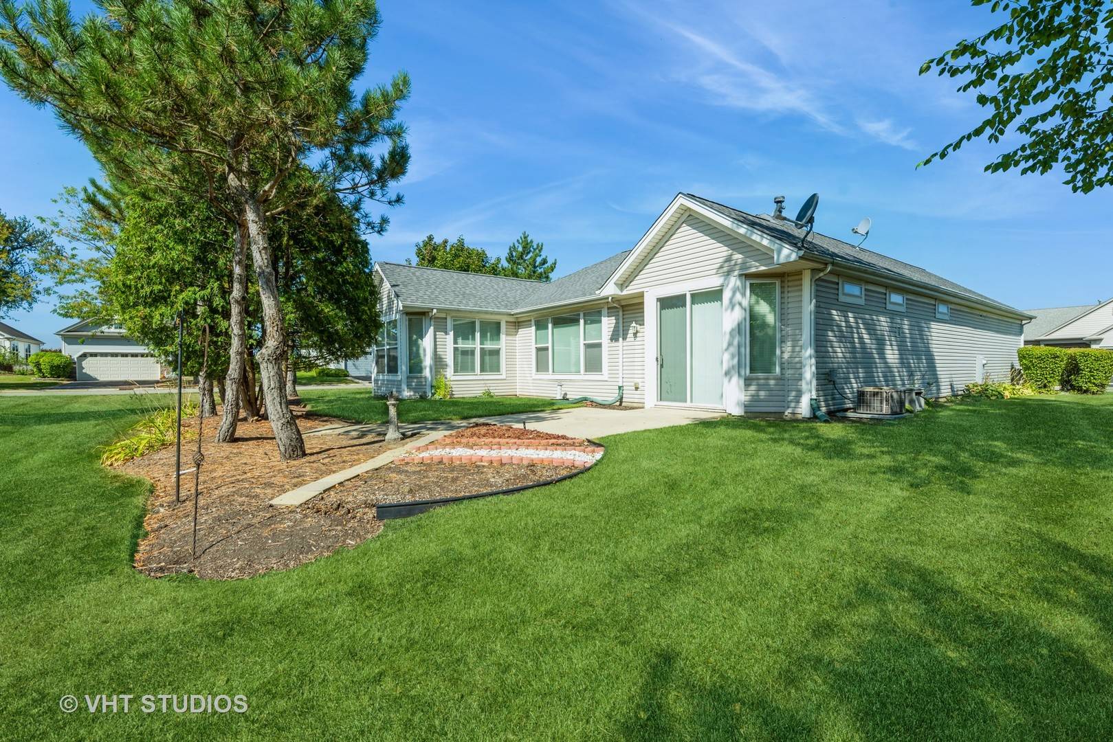 Huntley, IL 60142,13065 Big Horn DR