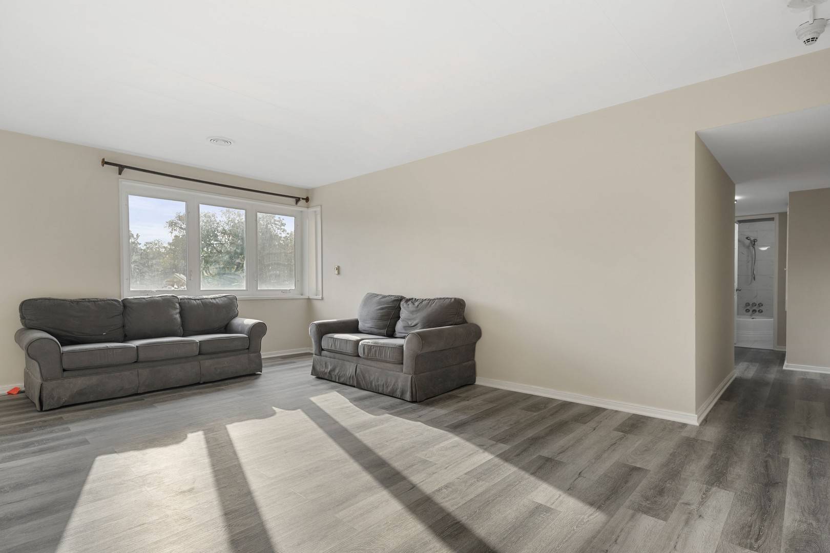 River Forest, IL 60305,7204 Oak AVE #3SE